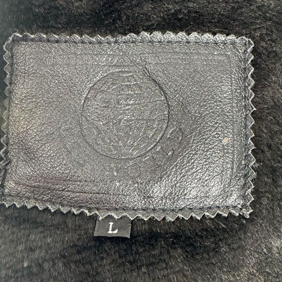 Black Leather Jacket with USA Design - Picture 11 of 13